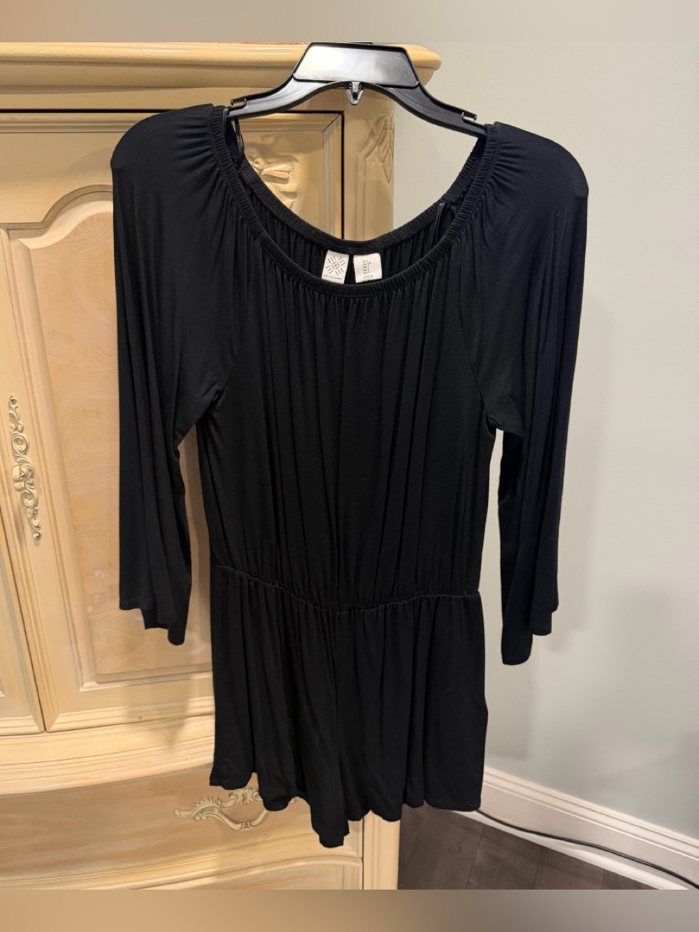 Black Women’s Long Sleeve Scoop Neck one piece romper